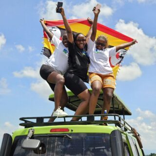 photo_5922654859625088998_y