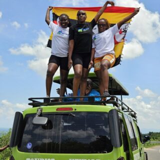 photo_5922654859625088999_y