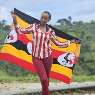 photo_5922654859625089011_y