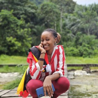 photo_5922654859625089013_y