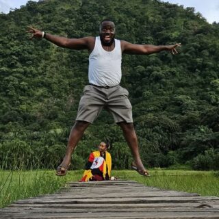 photo_5922654859625089020_y